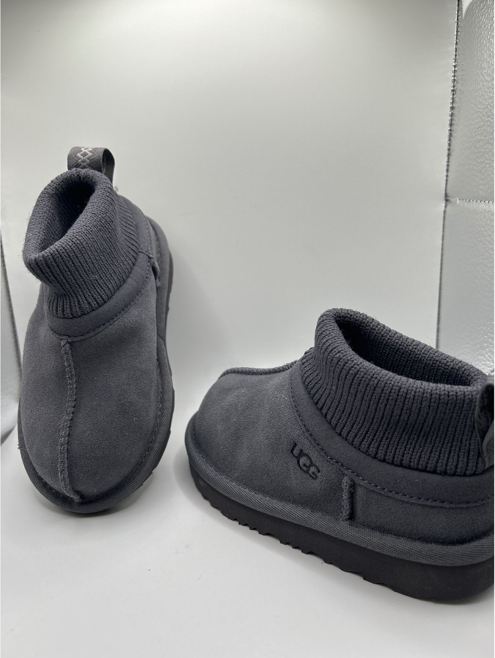UGG Toddler Classic Ultra Mini Stretch Cuff Boots - Obsidian Grey Size 8T NWOB